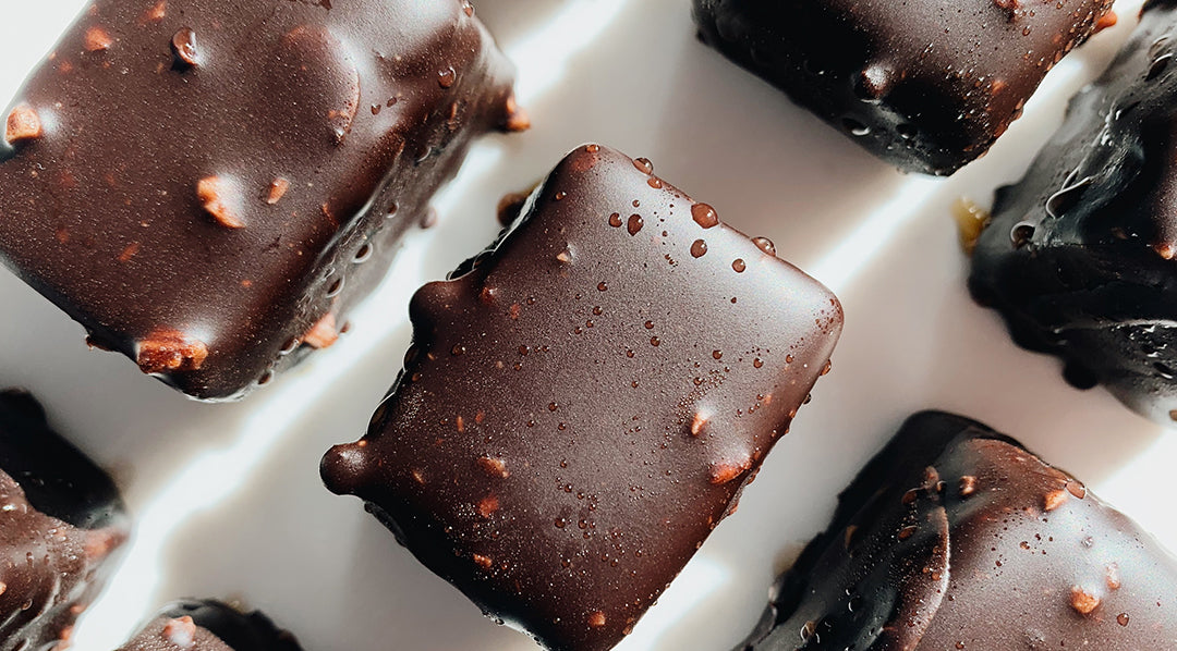 Glace Ginger and Date Chocolate Slice